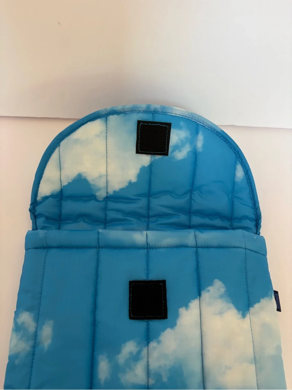NWOT BAGGU Puffy Laptop Sleeve 16